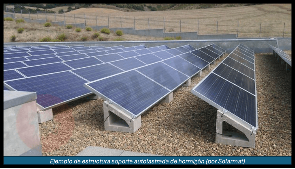 Ejemplo de una estructura soporte autolastrada de hormigón para paneles solares en un campo solar.
